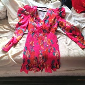 Short Flower v neck dress